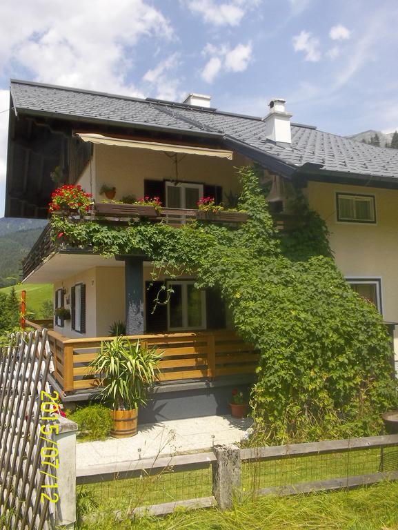 Haus Wastl Apartment Russbach am Pass Gschuett Exterior photo